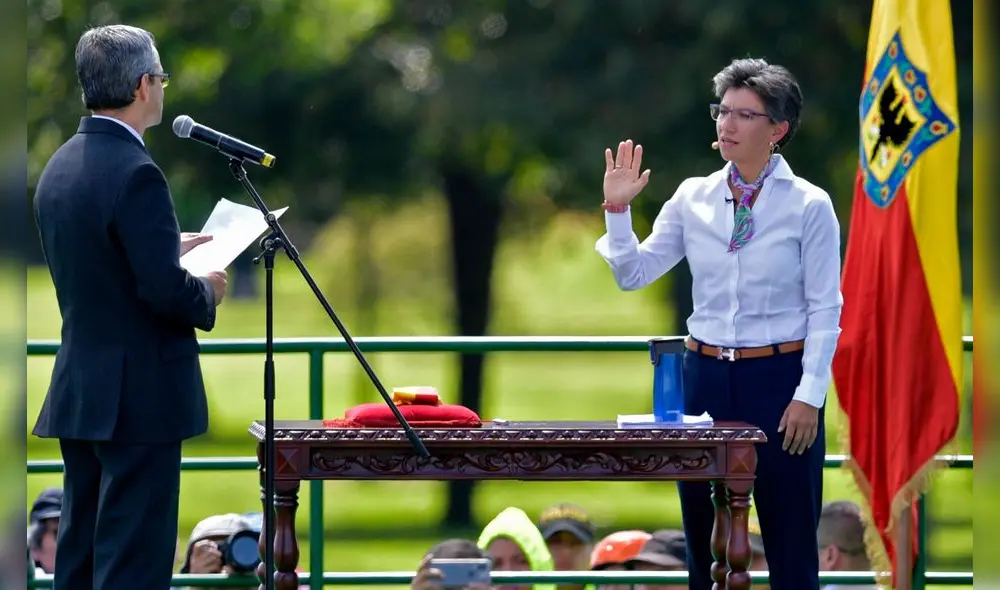 La mandataria rompió con la tradicional ceremonia de posesión y organizó un acto en el parque Simón Bolívar. Foto: AFP.
