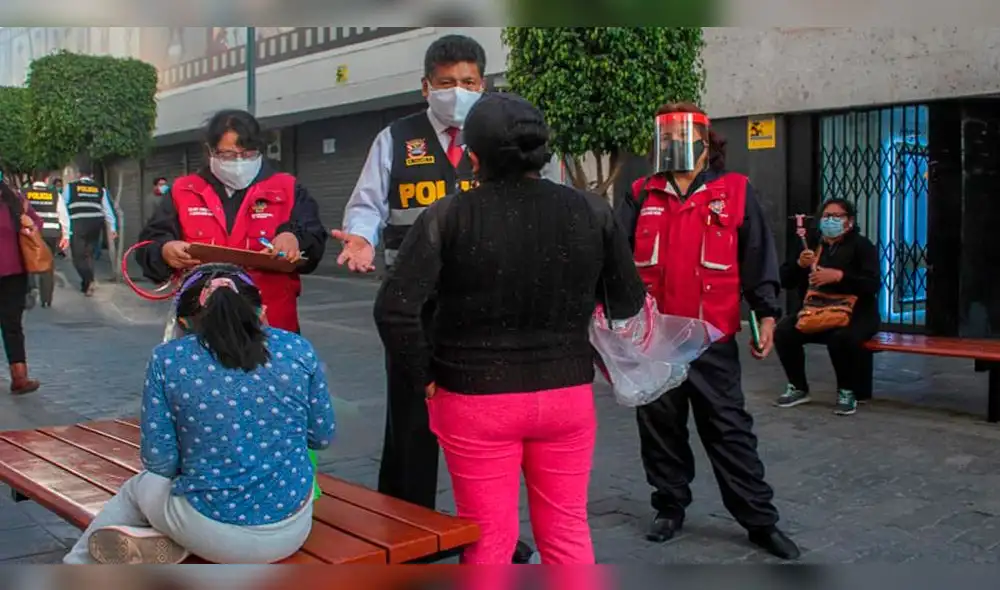Personas fueron intervenidas en el Cercado de Arequipa durante un operativo de disuasión. Foto: Municipalidad de Arequipa.