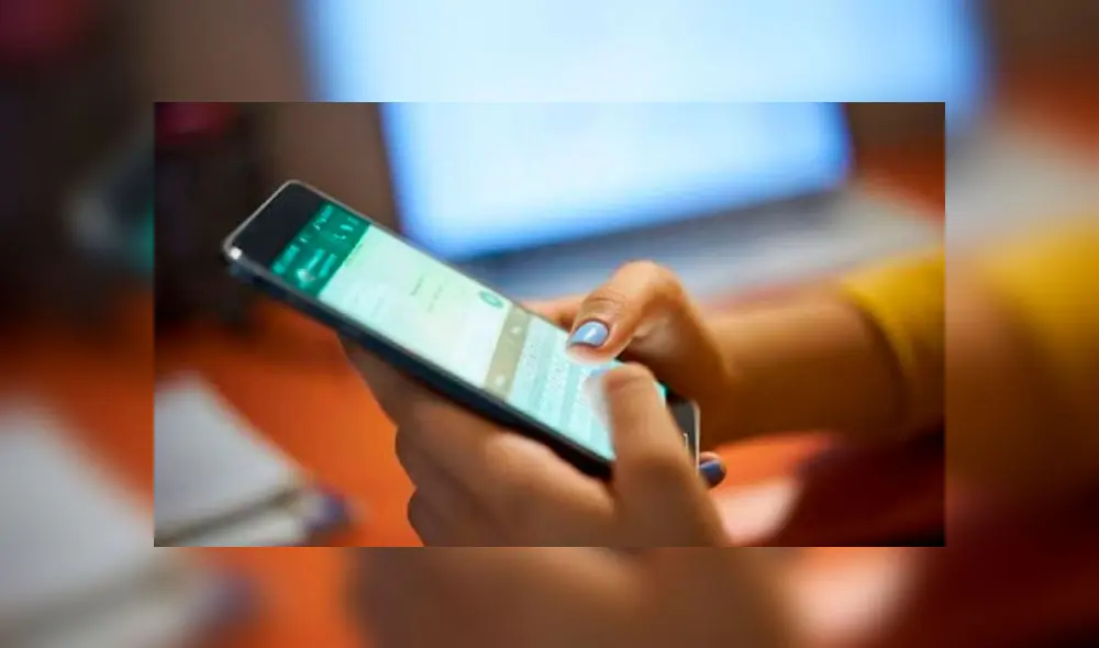 Otra vieja confiable para descubrir si te han bloqueado es intentar añadir a un contacto a un grupo de WhatsApp.