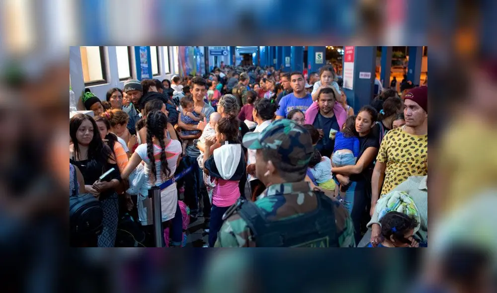 Venezolanos protestaron en la frontera de Perú y Chile.