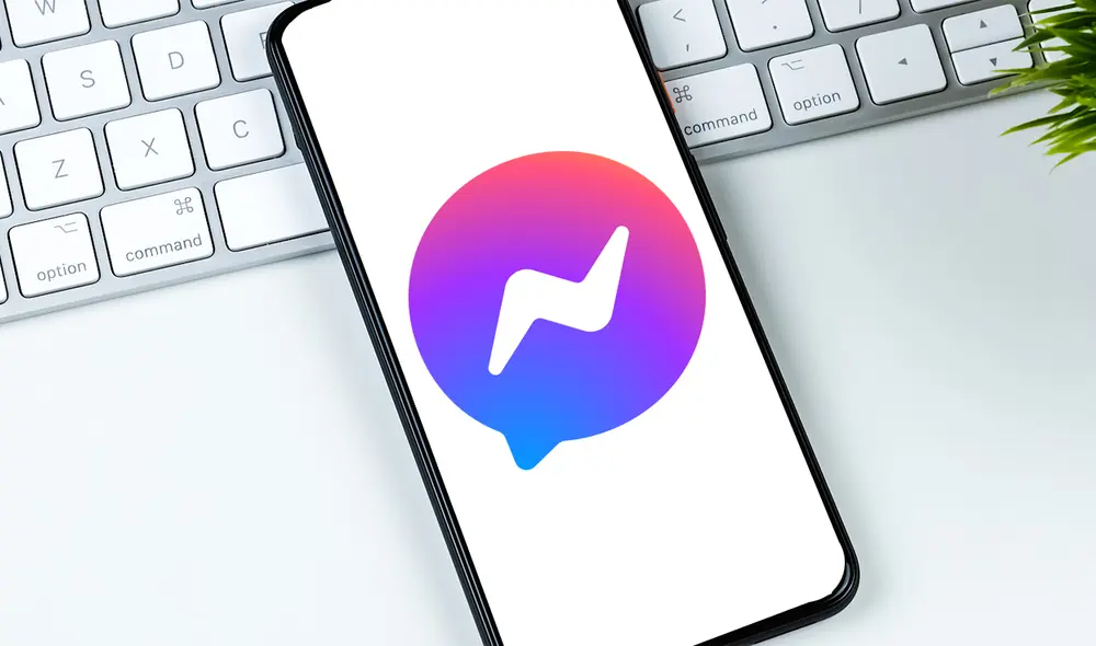 La brecha de seguridad ya ha sido solucionada en una reciente actualización de Facebook Messenger. Foto: Composición La República