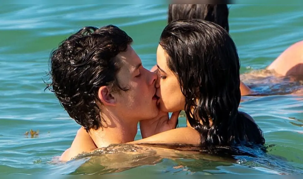 Shawn Mendes y Camila Cabello protagonizan apasionado beso en playas de Miami [FOTOS]