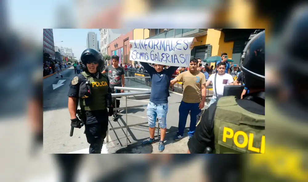 Metropolitano: Estaciones del Centro de Lima reabren tras protesta de comerciantes de Mesa Redonda