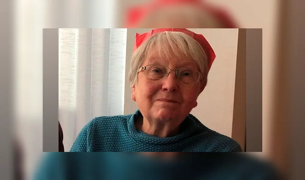 La abuela decidió quedarse unos minutos más en la tribuna, y momentos después recibió el golpe mortal. (Foto: Daily Mail)