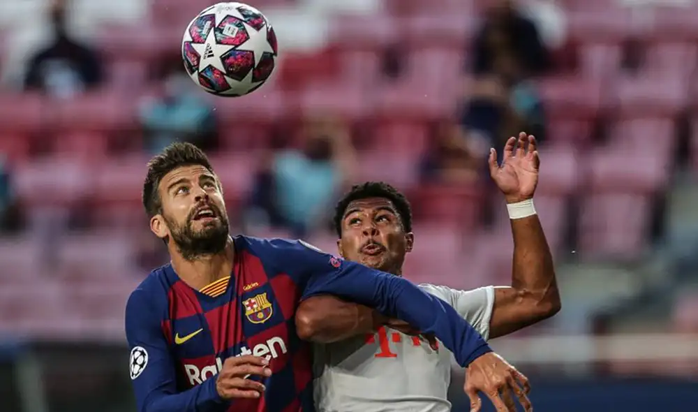 Gerard Piqué disputa un balón con David Alaba durante el partido entre Barcelona y Bayern Múnich. Foto: EFE.