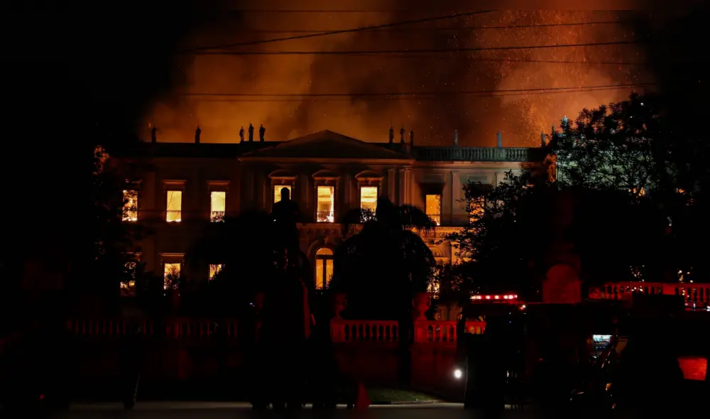 Brasil: incendio de Museo Nacional fue por 'negligencia', afirma Ministro de Cultura