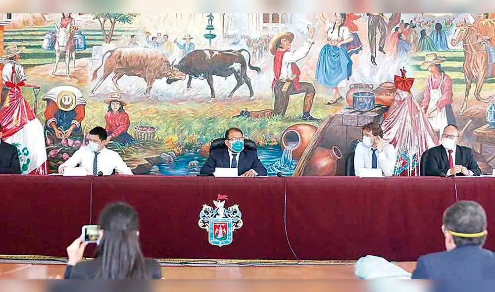 presentación. Alcalde Candia presentó ayer el estudio de tranvía en Arequipa. presentación. Alcalde Candia presentó ayer el estudio de tranvía en Arequipa.