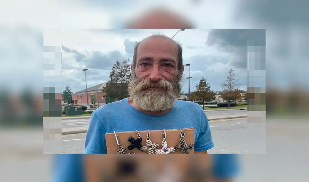 Indigente ayuda a una mujer a cambiar un neumático y lo hospedan en hotel 5 estrellas 