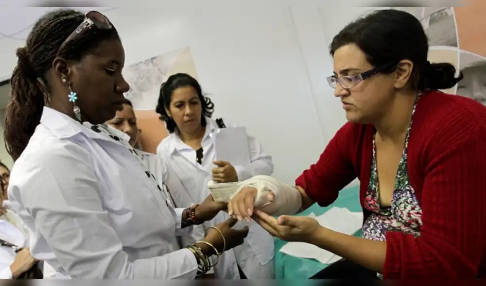 Médicos cubanos en Venezuela también huyen de la crisis 