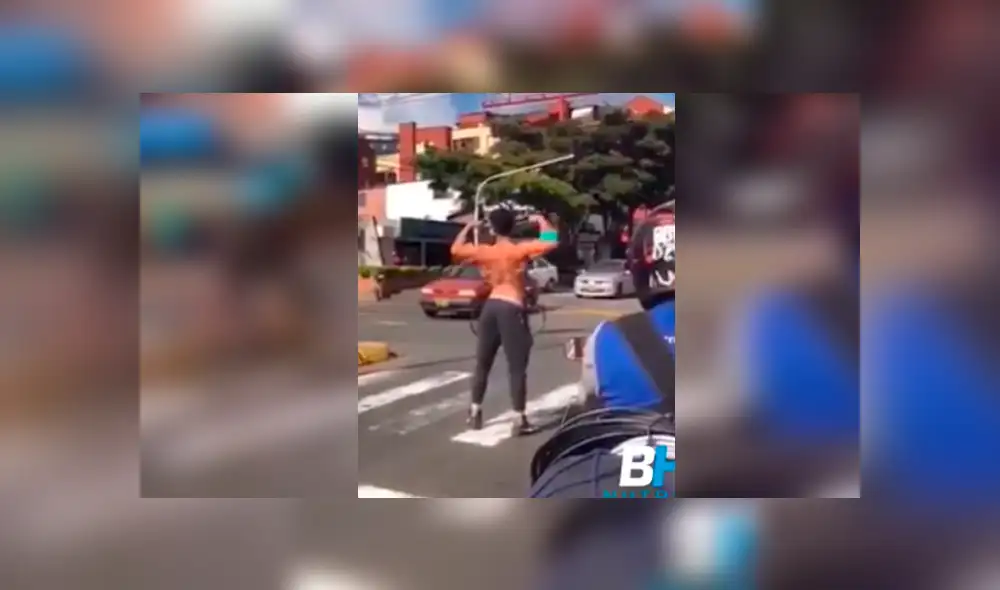 Facebook viral: joven atleta muestra sus músculos para ganarse la vida y recibe el aplauso de miles