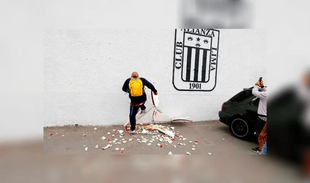 Descargo de Universitario de Deportes tras destrucción de arreglo floral enviado a Alianza Lima  