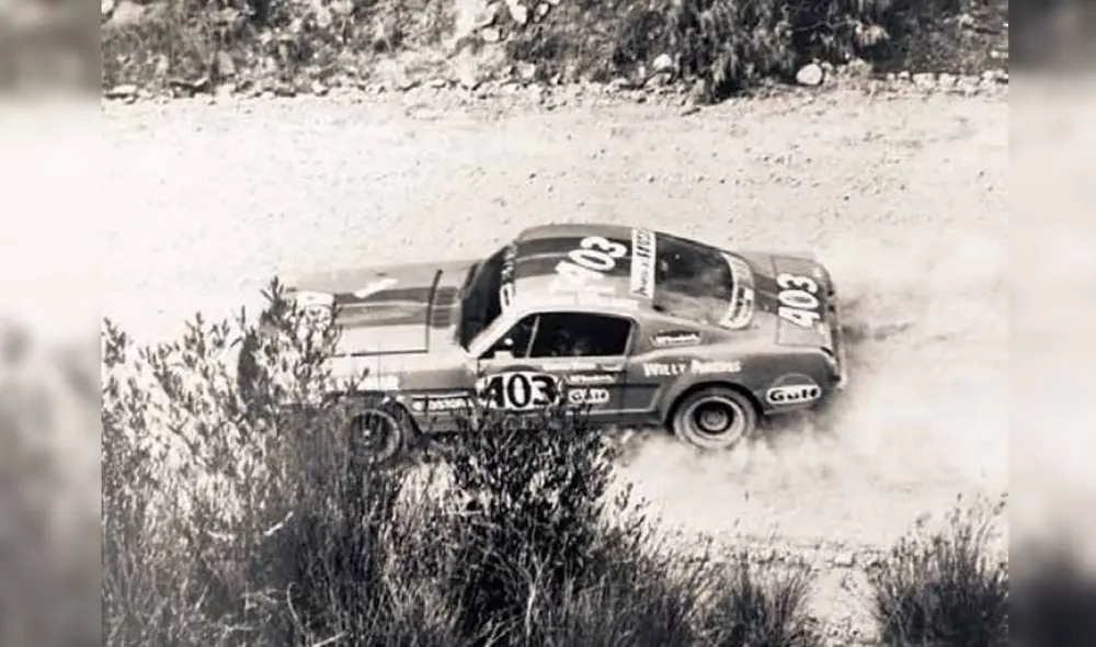 Un Mustang en plena competencia en Caminos del Inca. Un Mustang en plena competencia en Caminos del Inca.
