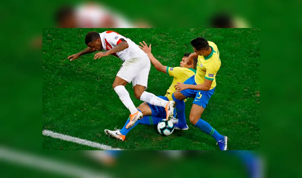 Selección peruana: preciso momento de la lesión de Jefferson Farfán. Foto: EFE