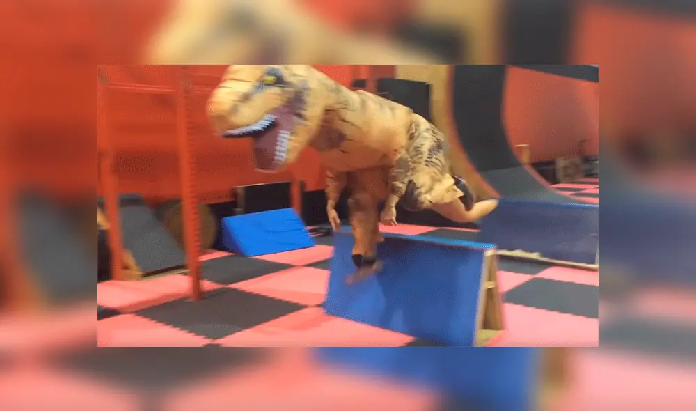 YouTube viral: dinosaurio que practica parkour se vuelve una celebridad en redes [VIDEO]
