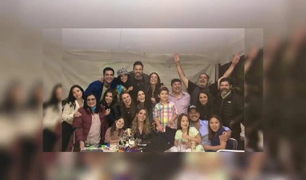 El elenco se reunió a ver el último episodio donde se define el destino de los personajes. (Foto: Instagram/Te doy la vida fan)