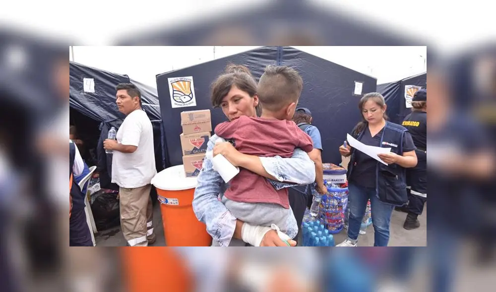 incendio en Villa El Salvador mujer salvó a niño incendio en Villa El Salvador mujer salvó a niño
