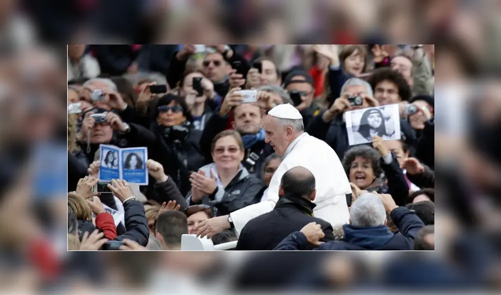 En reitaradas ocasiones se ha solicitado intervención papal en el caso de Emanuela Orlandi. Sin embargo, el Vaticano no tiene jurisdicción sobre toda Roma. En reitaradas ocasiones se ha solicitado intervención papal en el caso de Emanuela Orlandi. Sin embargo, el Vaticano no tiene jurisdicción sobre toda Roma.