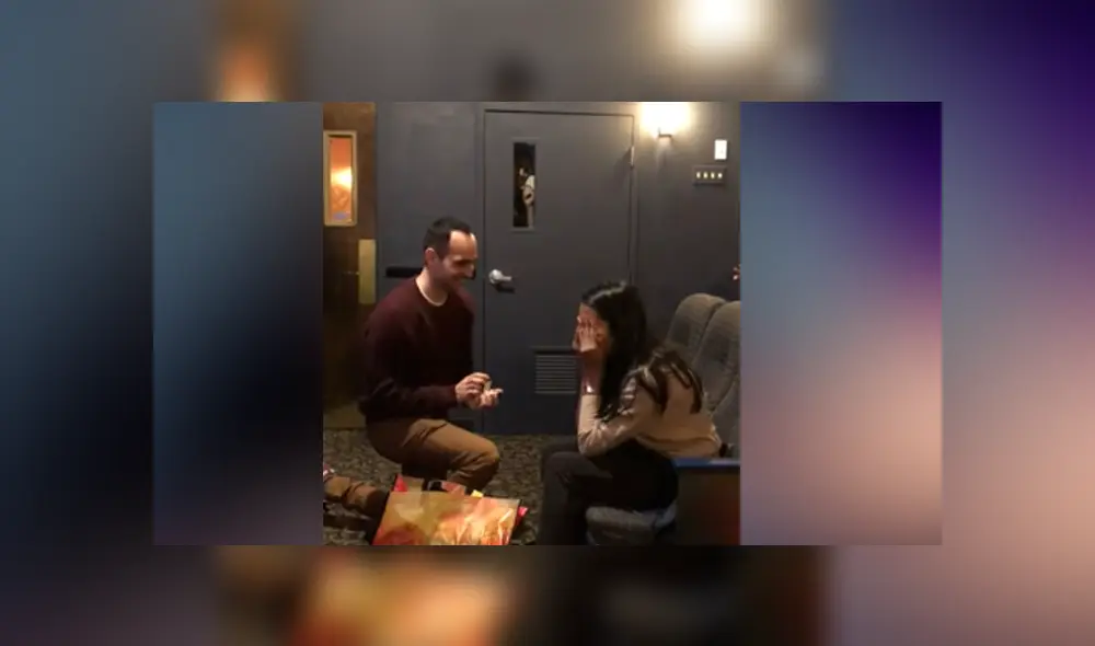 Facebook viral: joven crea película al estilo 'Disney', engaña a su novia para verla en el cine y le pide matrimonio Facebook viral: joven crea película al estilo 'Disney', engaña a su novia para verla en el cine y le pide matrimonio