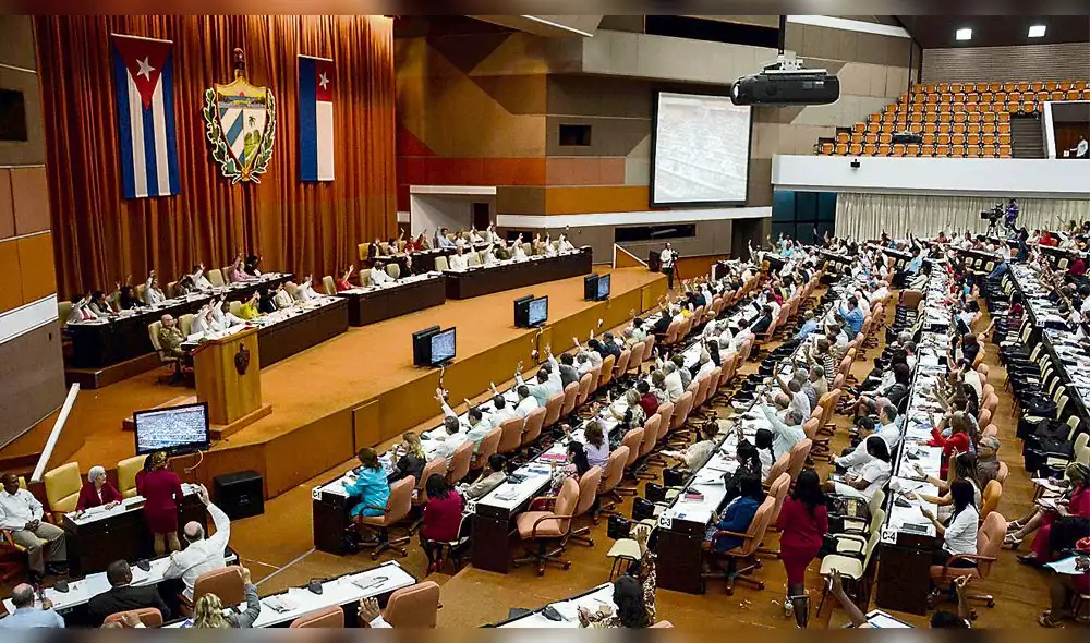 Cuba: adiós a la palabra “comunismo” en su Constitución