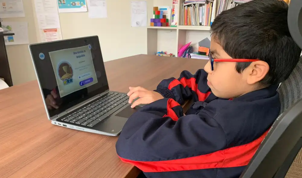 Alumnos de Lima y Chiclayo cuentan con modernos equipos para sus clases virtuales. Foto: Cortesía