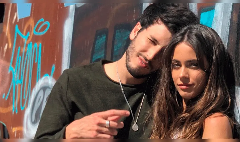 Sebastián Yatra besó a Tini Stoessel y fans enloquecieron