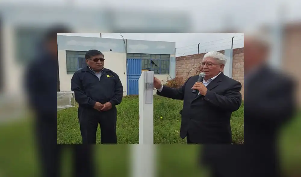 Senamhi entregó 10 pluviómetros a Sedapar para medición de lluvias Senamhi entregó 10 pluviómetros a Sedapar para medición de lluvias