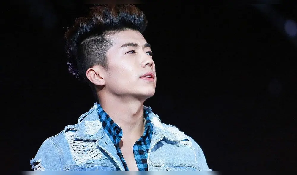 Wooyoung es vocalista de 2PM.