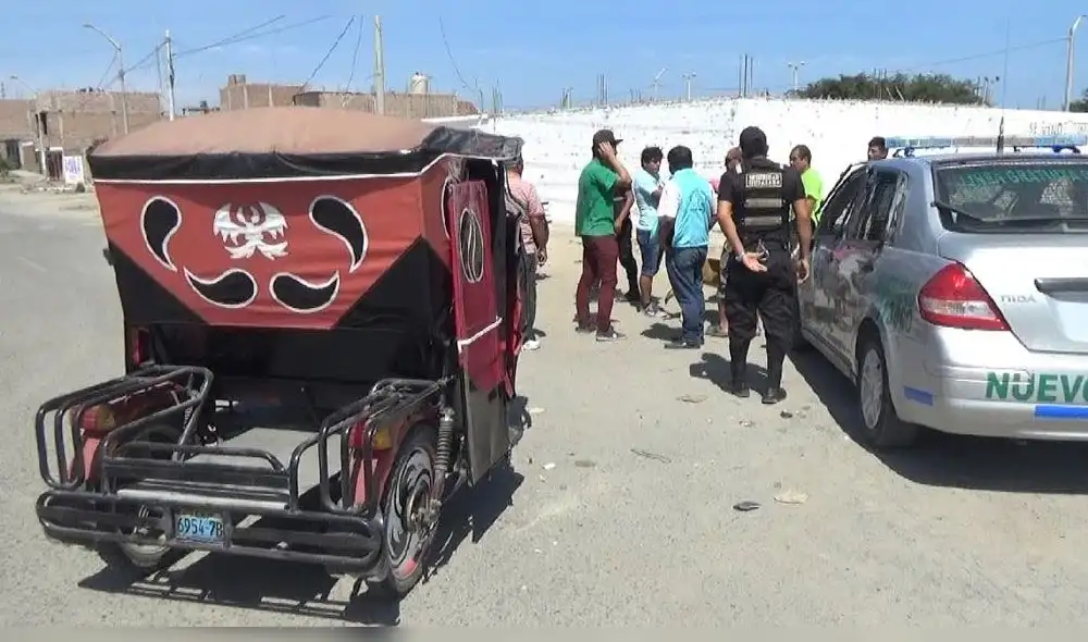 Delincuentes emplearon armas de fuego para cometer el robo.