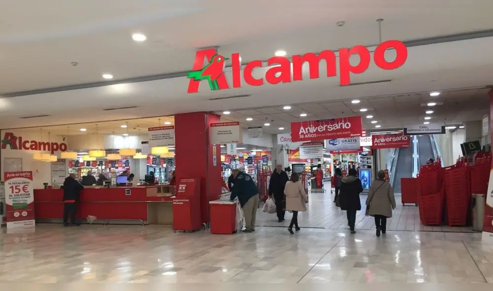 Los supermercados en España deberán mantener en vigor las medidas sanitarias para que mantengan sus operaciones activas. Foto: Internet.