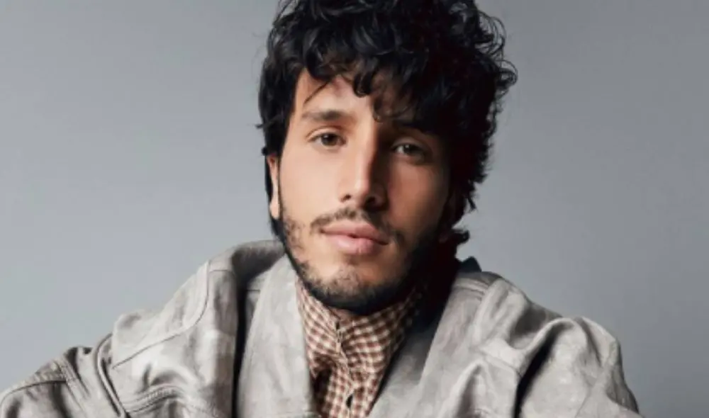 Sebastián Yatra se estrenó como conductor en los Premios Juventud de la cadena Univision. Foto: Instagram