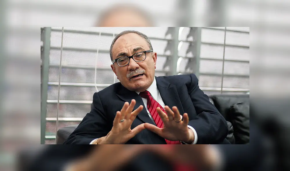 Idel Vexler: “Deben seguir evaluando aumentos progresivos para docentes al 2021”