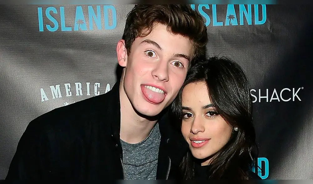 Shawn Mendes y Camila Cabello se besan en lugar público