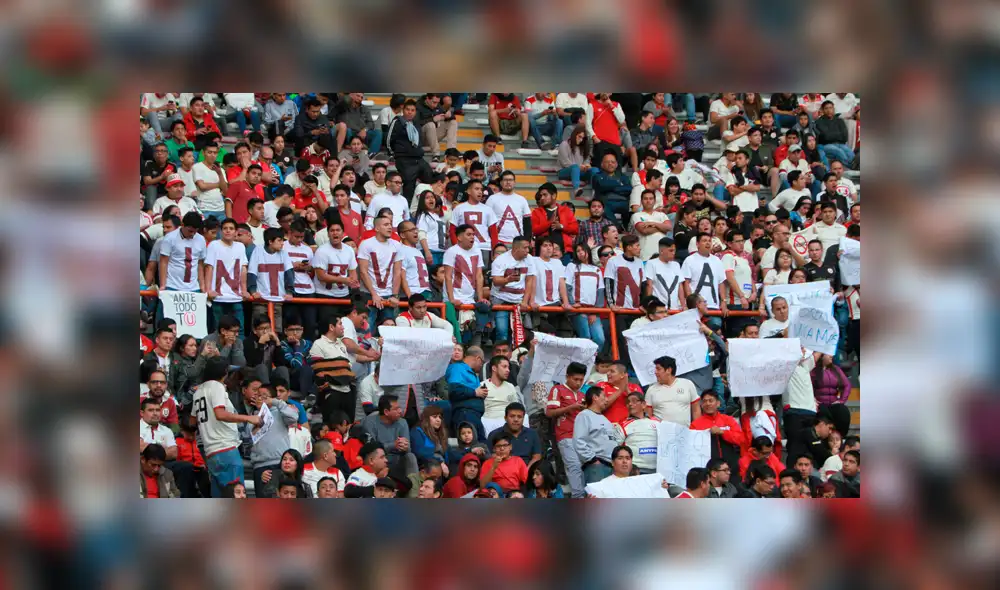 Universitario de Deportes venció por 2-0 a Binacional en la fecha 7 del Torneo Clausura. Universitario de Deportes venció por 2-0 a Binacional en la fecha 7 del Torneo Clausura.