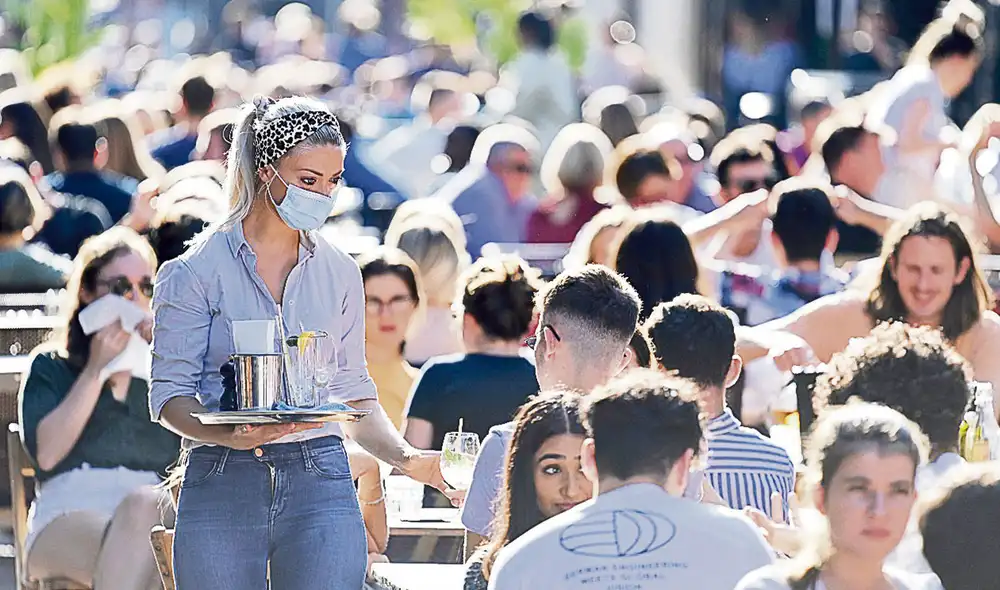 Medidas. Gobierno de Reino Unido evalúa establecer un horario de cierre de bares. (Foto: AFP) Medidas. Gobierno de Reino Unido evalúa establecer un horario de cierre de bares. (Foto: AFP)