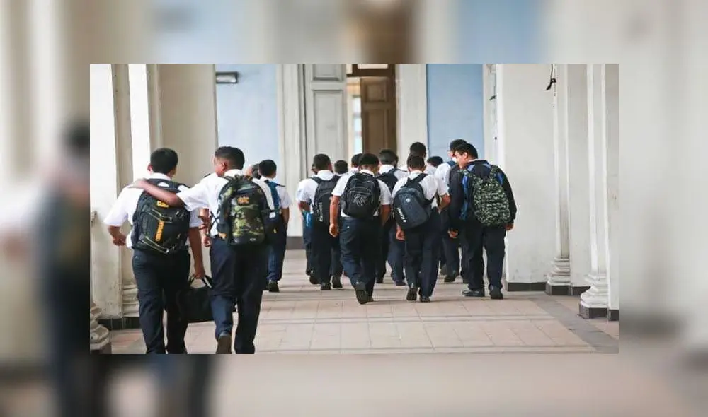 Mochilas escolares no deben exceder el 15% del peso corporal del niño Mochilas escolares no deben exceder el 15% del peso corporal del niño