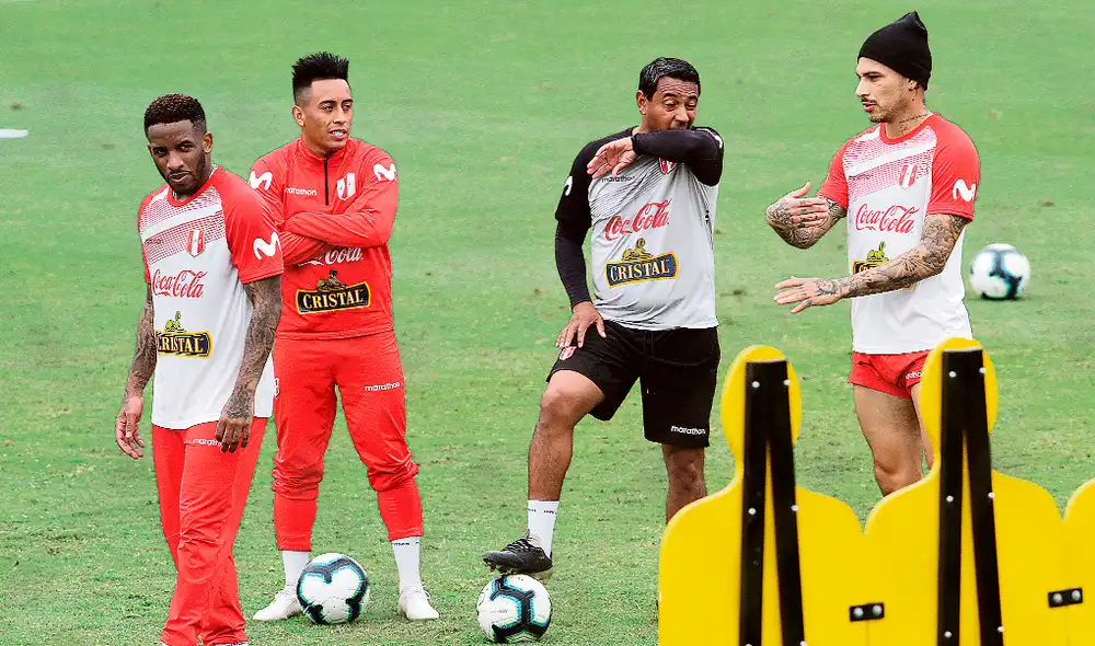 Nolberto Solano, entrenador de la selección peruana sub 23, defiende a Christian Cueva tras escándalo en Brasil.