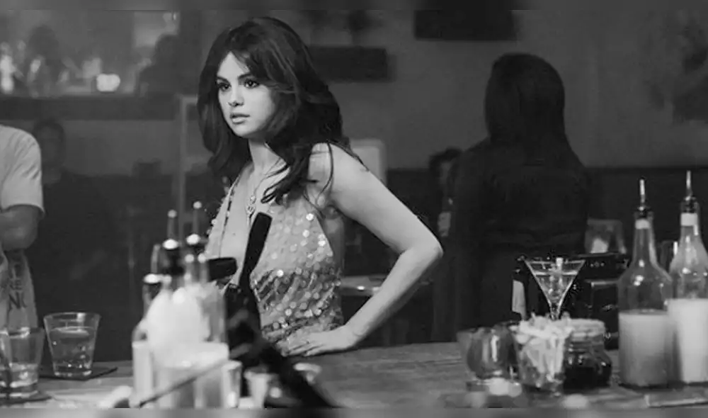 Selena Gomez crea estudio improvisado en su casa para continuar con su trabajo musical ante pandemia