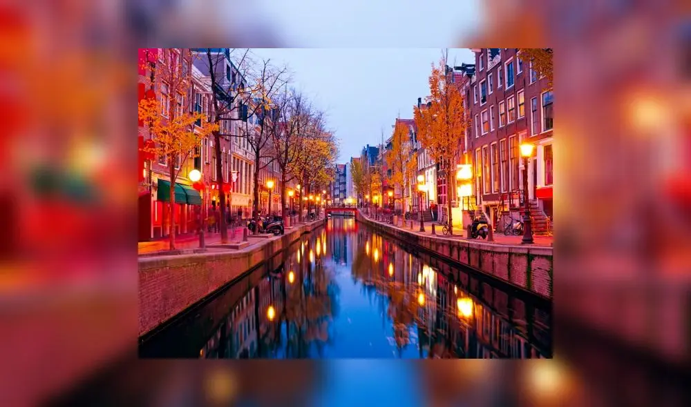 Países Bajos: El sueldo mínimo es de US$ 1.655 al mes sin impuestos. Países Bajos: El sueldo mínimo es de US$ 1.655 al mes sin impuestos.