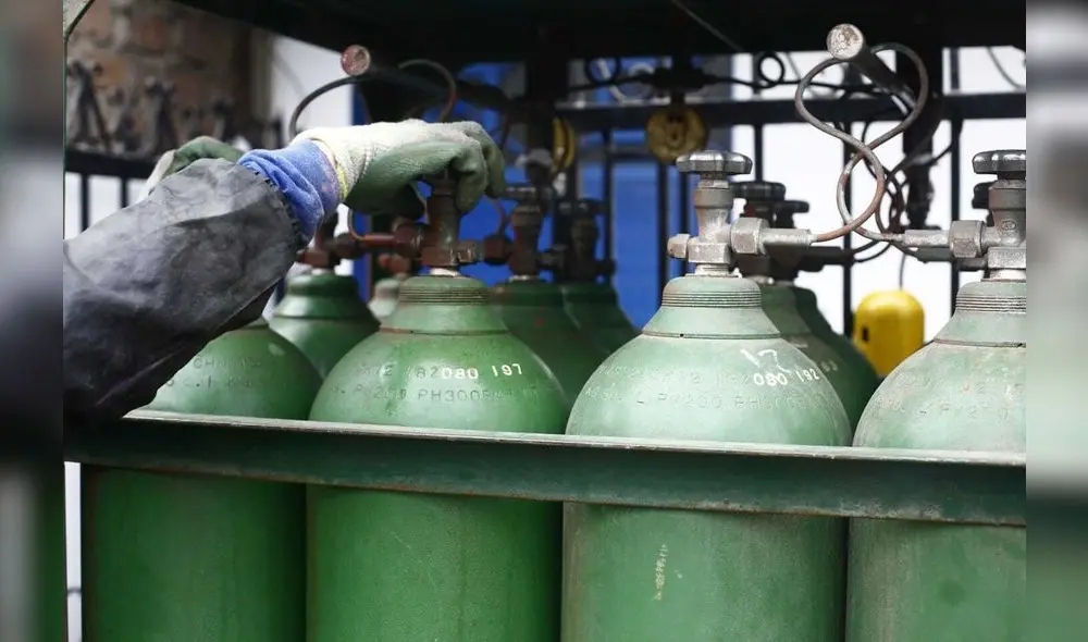 Se registran largas colas y aglomeración en la recarga de oxigeno en el Callao / Credito: Marco Cotrina Se registran largas colas y aglomeración en la recarga de oxigeno en el Callao / Credito: Marco Cotrina