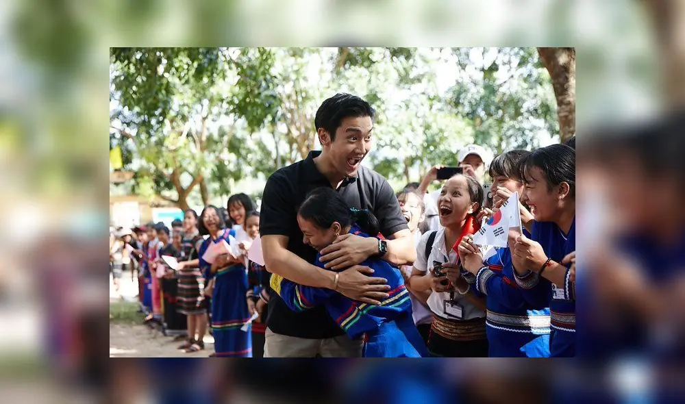 En 2017 Siwon viajó a Vietnam para hacer trabajo voluntario en nombre de UNICEF.