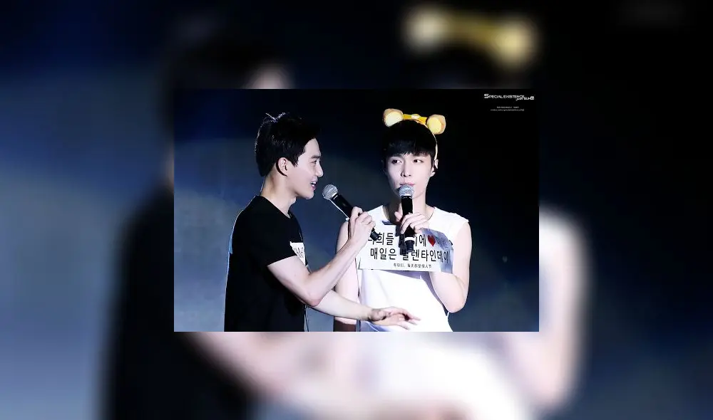 Suho y Lay de EXO.