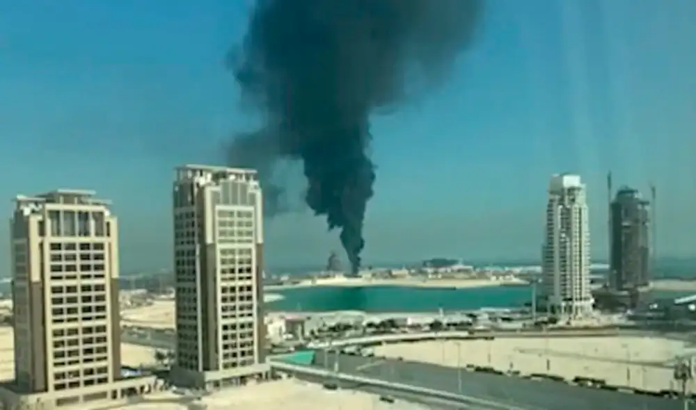 El amago se dio en una construcción de un lujoso edifico. Foto: EFE