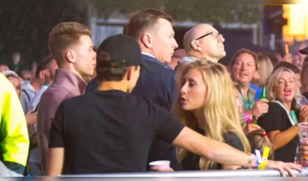 ¡Tom Holland enamorado! Spider-Man y mujer captados en comprometedora escena ¡Tom Holland enamorado! Spider-Man y mujer captados en comprometedora escena