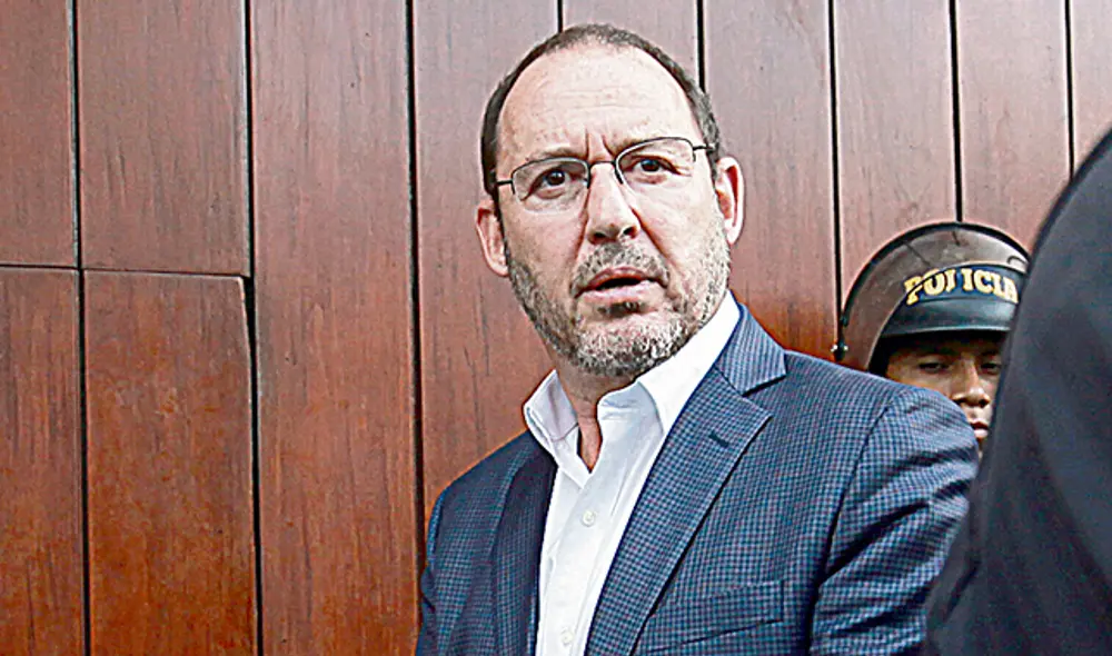 José Chlimper seguirá investigado por origen de US$ 210 mil