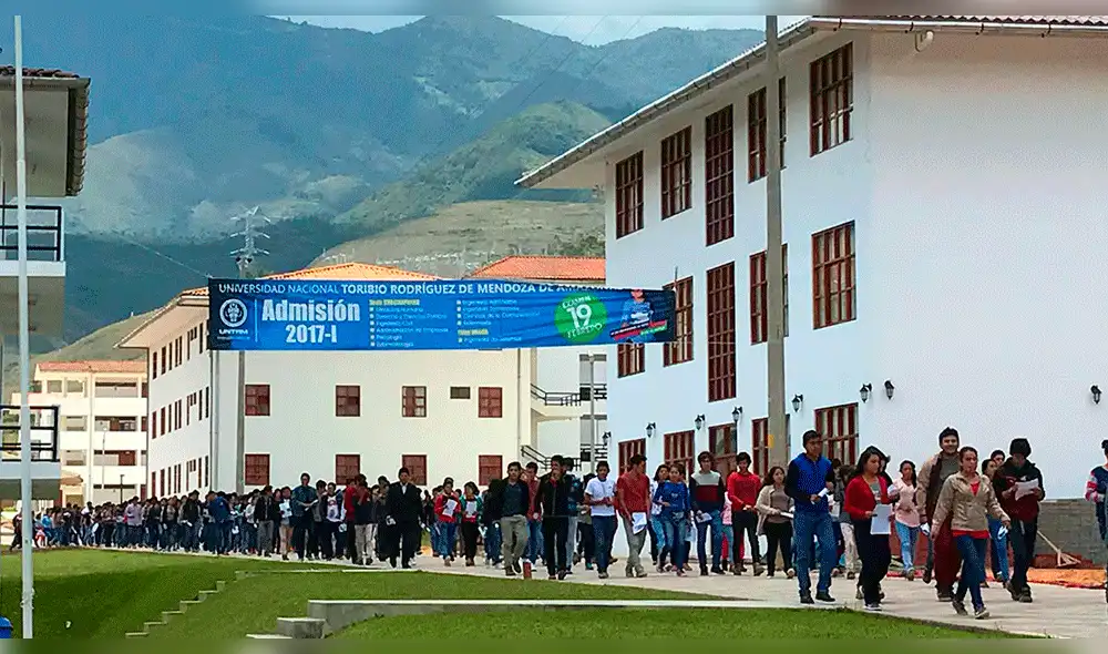 En casi dos años, solo tres universidades públicas han logrado su licenciamiento En casi dos años, solo tres universidades públicas han logrado su licenciamiento