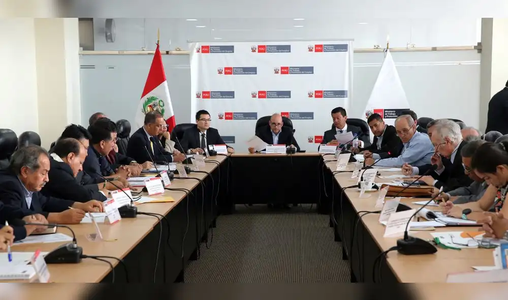 Política de Competitividad se revisará desde el 9 de enero en el CNT Política de Competitividad se revisará desde el 9 de enero en el CNT