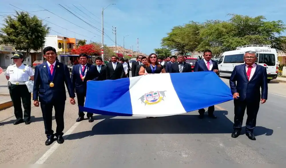 Populoso balneario de Máncora celebró sus 110 años de creación política