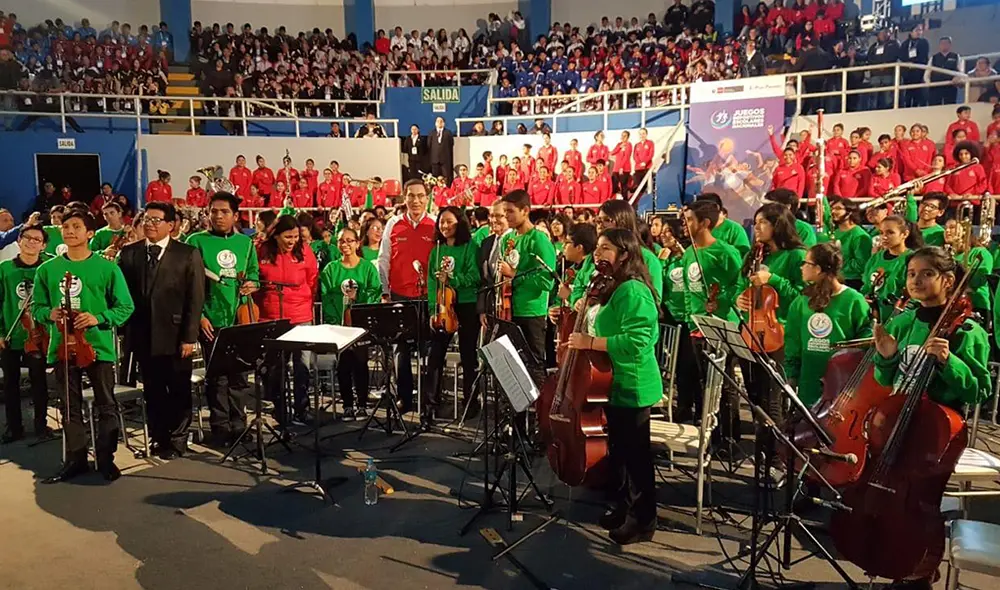La etapa final de la XXVII edición de los Juegos Deportivos Escolares Nacionales se inauguraron en una ceremonia desarrollada en el Coliseo 'Manuel Bonilla' de Miraflores. La etapa final de la XXVII edición de los Juegos Deportivos Escolares Nacionales se inauguraron en una ceremonia desarrollada en el Coliseo 'Manuel Bonilla' de Miraflores.