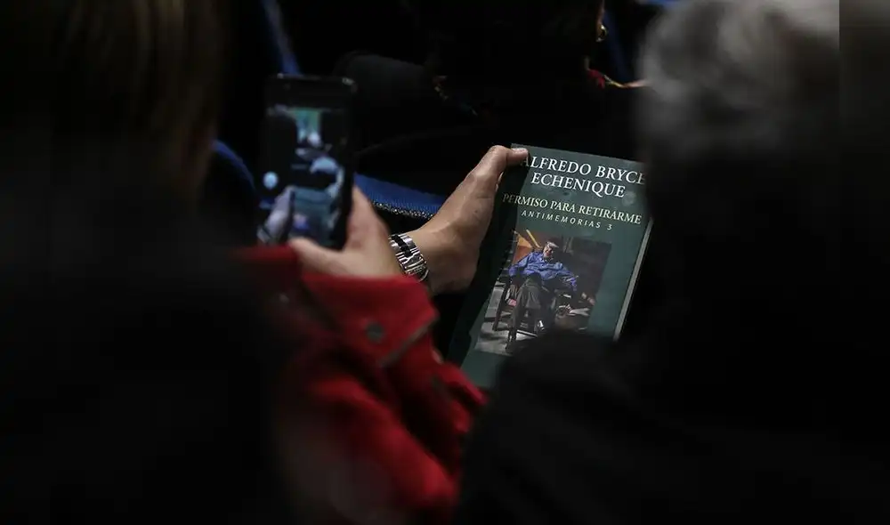 Alfredo Bryce Echenique presento su último libro “Permiso para retirarme. Antimemorias 3” [FOTOS]