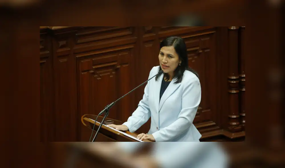 Culmina debate de interpelación a ministra Flor Pablo en el Congreso 